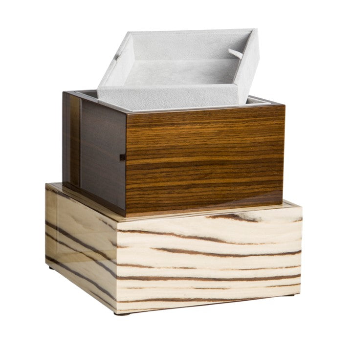 The Shelton Urn