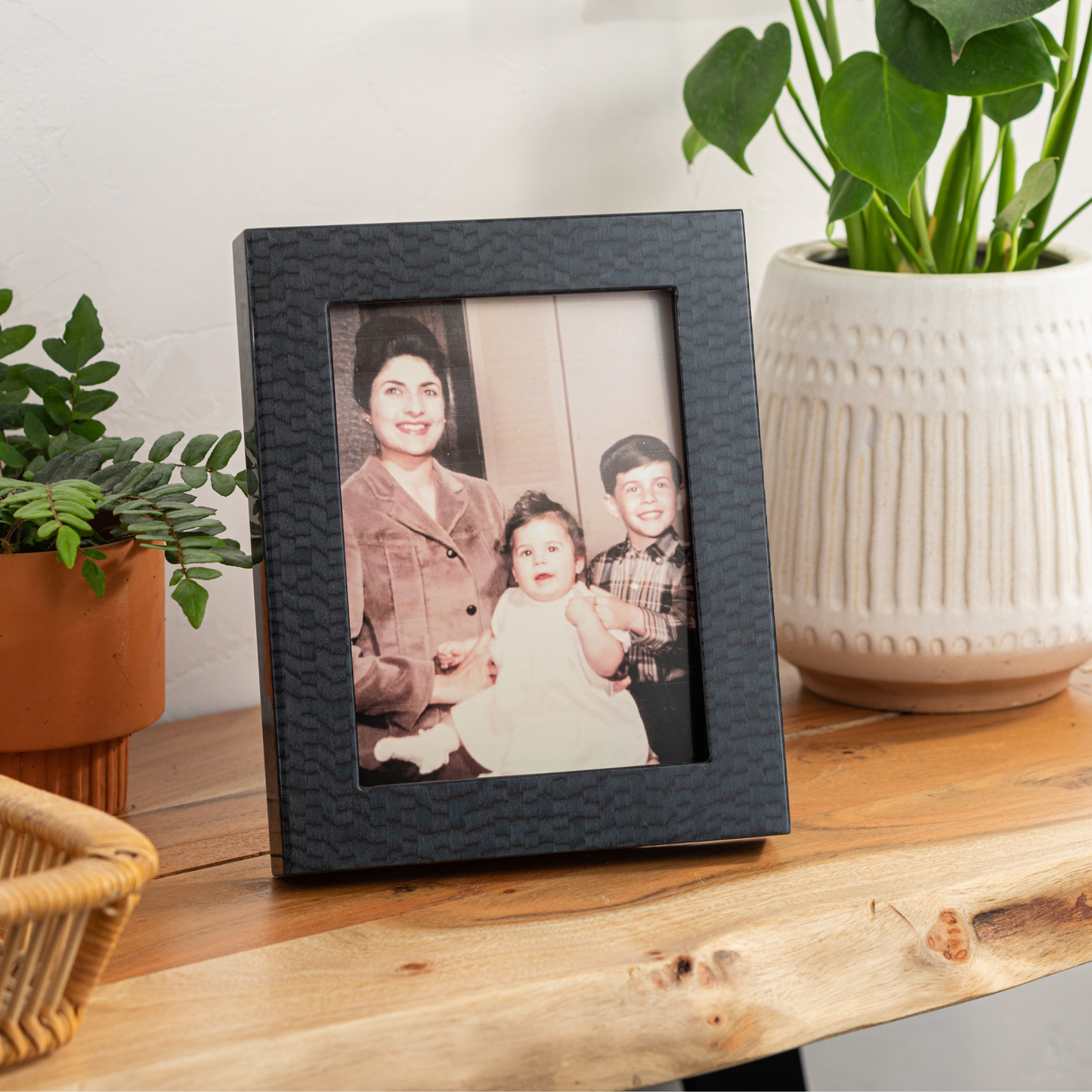 The Riley Picture Frame Urn